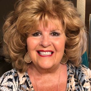 Meet your Posher, Pam